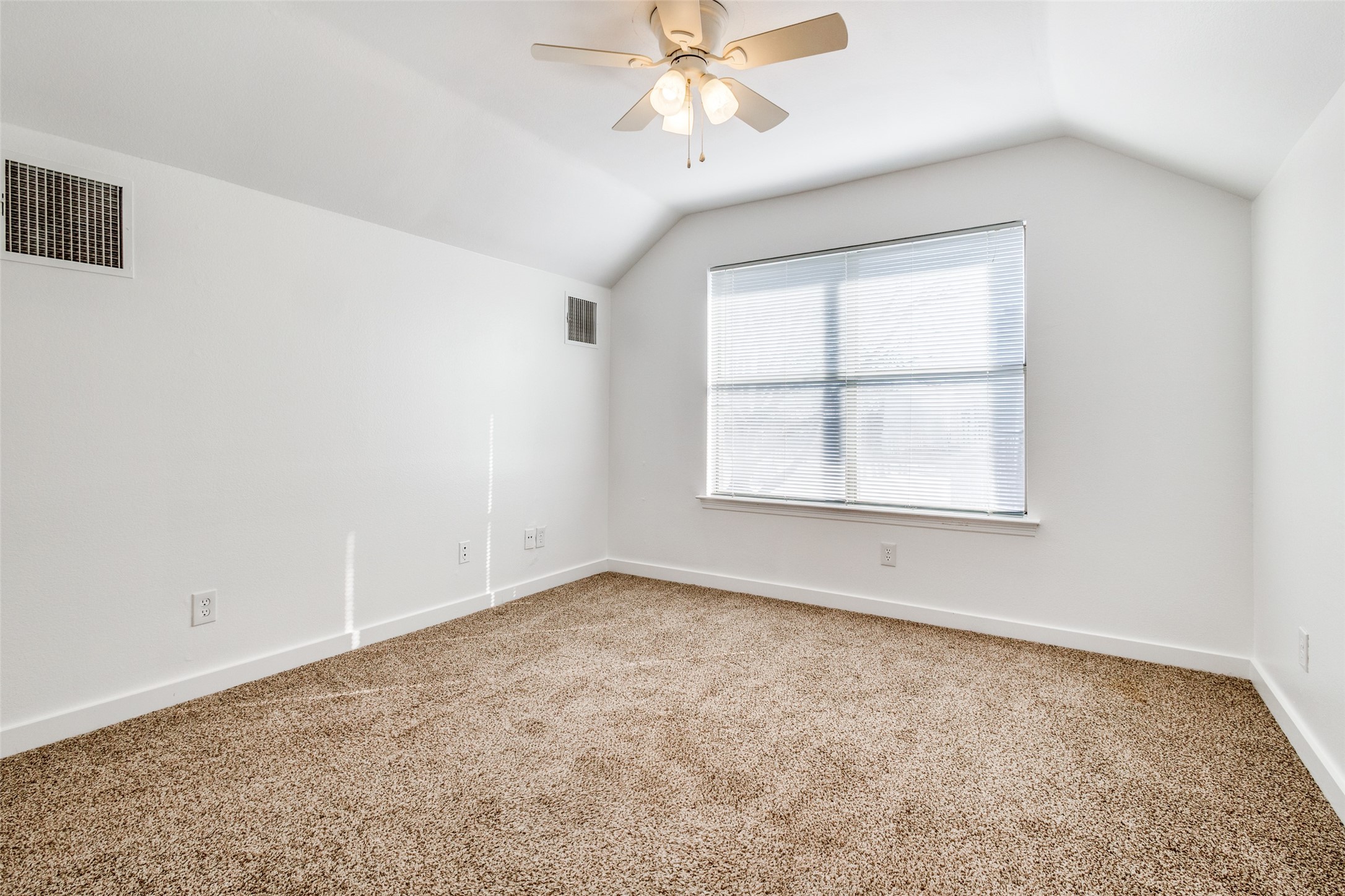 1800 Hyde Park Court Flower Mound TX 75028