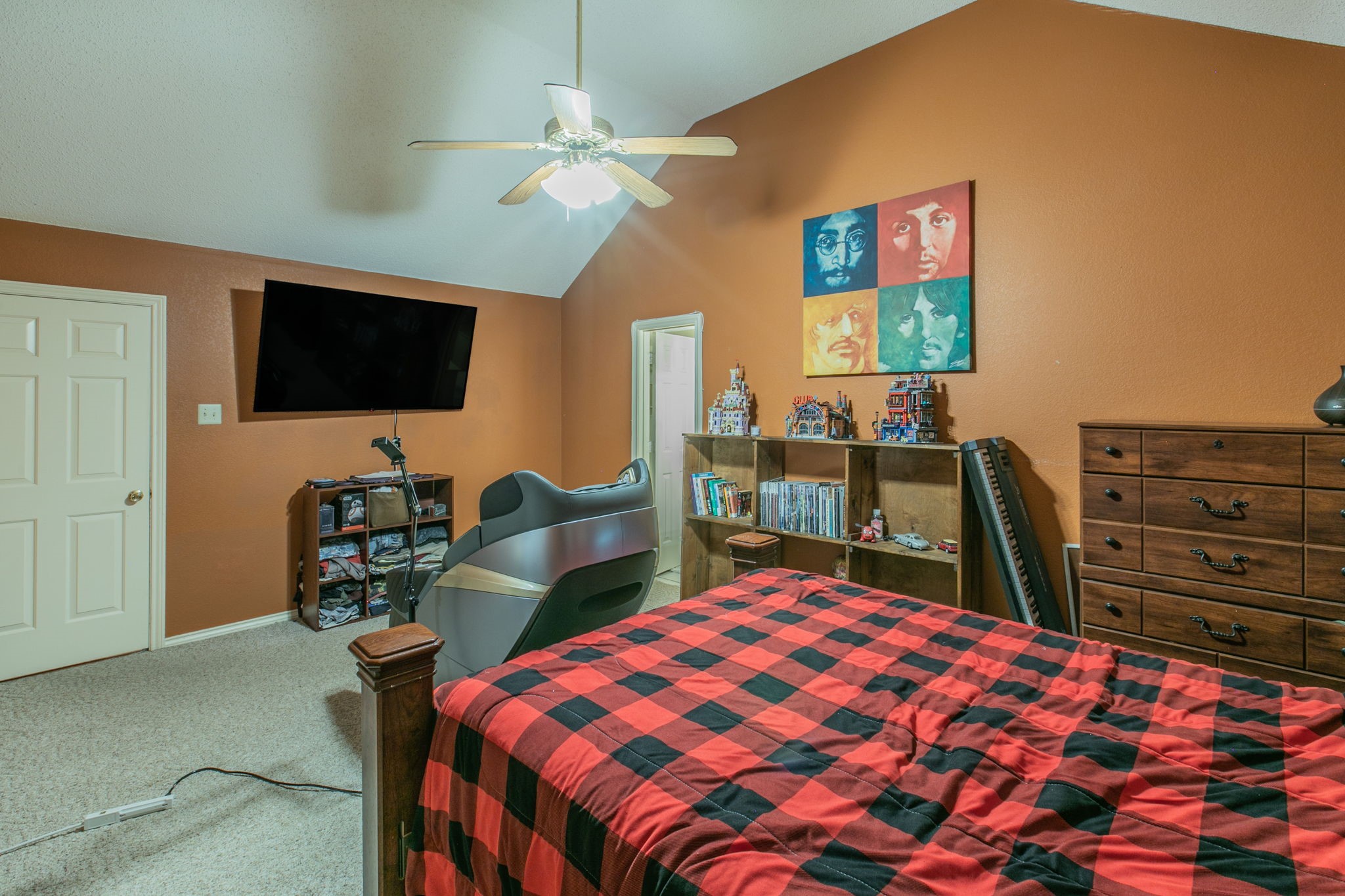 334 Meadowcreek Drive Duncanville TX 75137