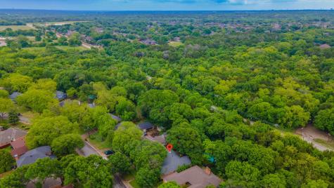 334 Meadowcreek Drive Duncanville TX 75137