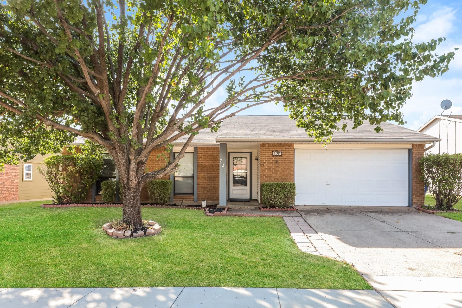 724 Sunny Slope Drive Allen TX 75002