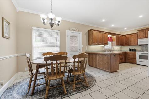 209 Arapaho W Sherman TX 75092