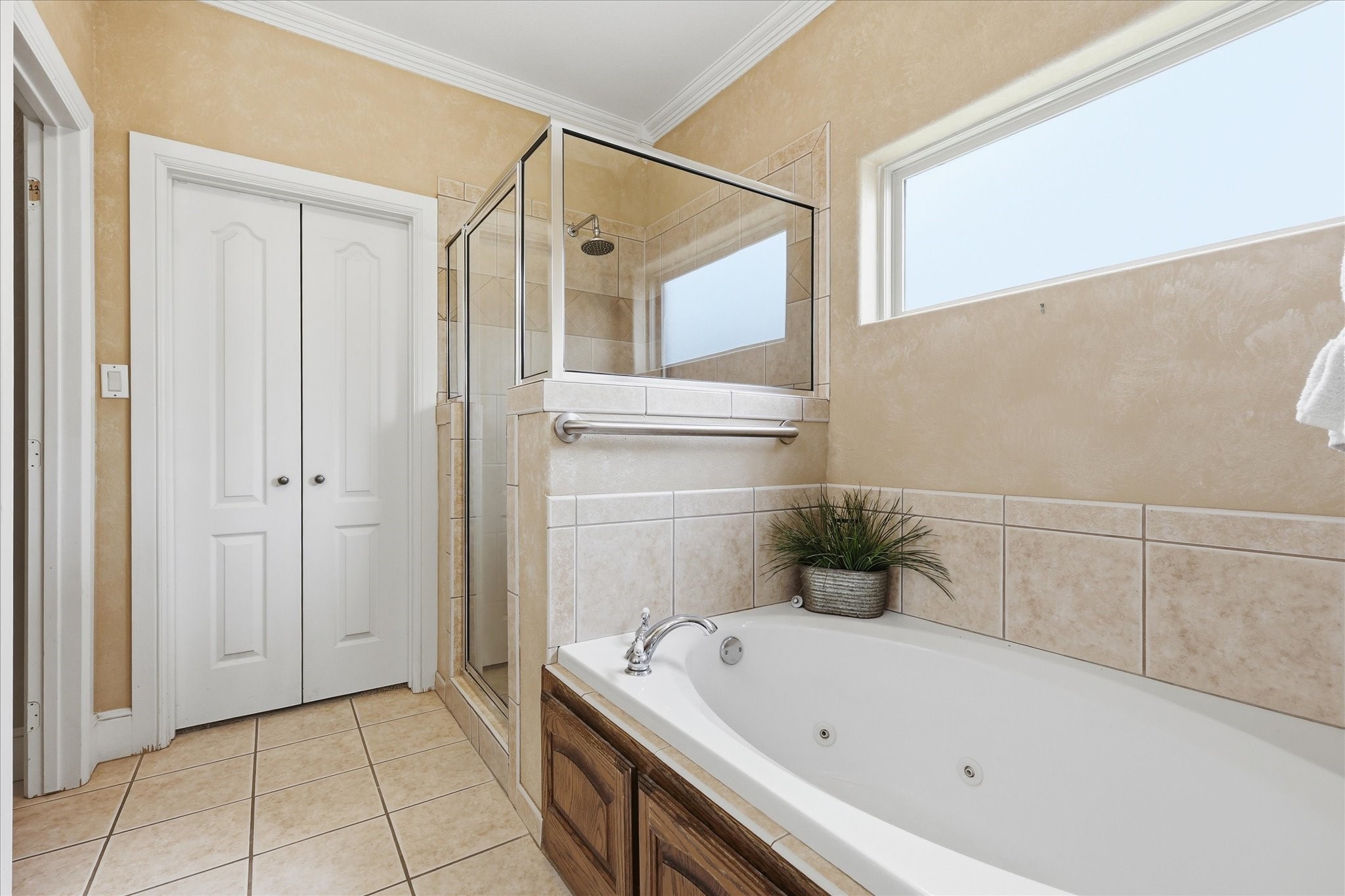 209 Arapaho W Sherman TX 75092