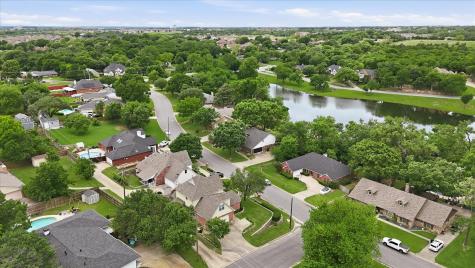 209 Arapaho W Sherman TX 75092