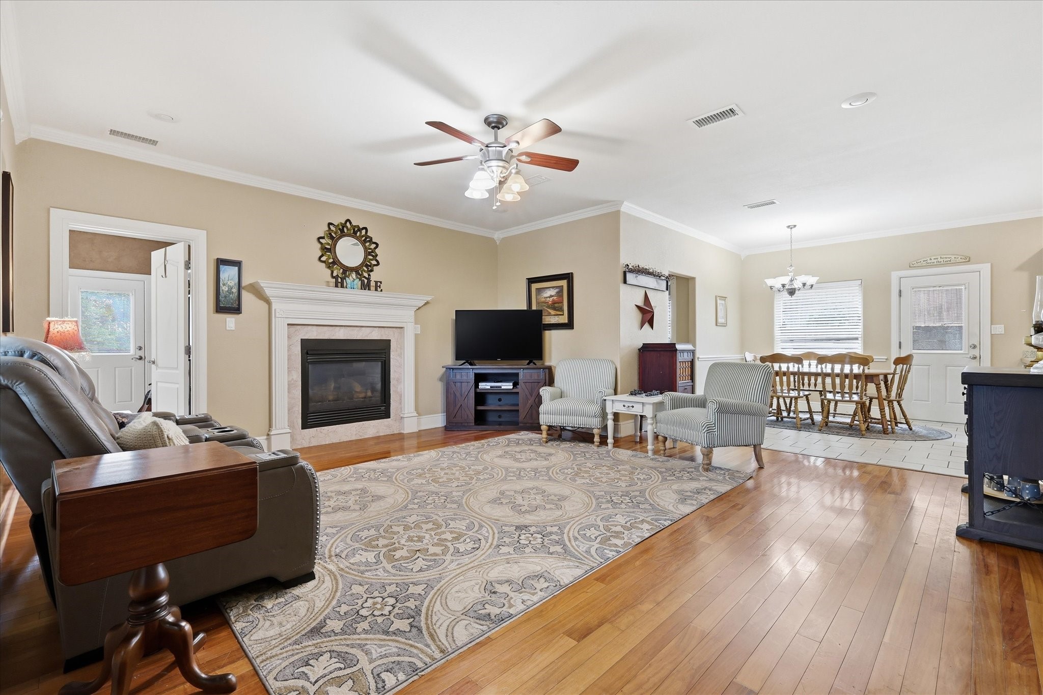 209 Arapaho W Sherman TX 75092