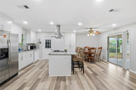 6425 Brentwood Drive Fort Worth TX 76112