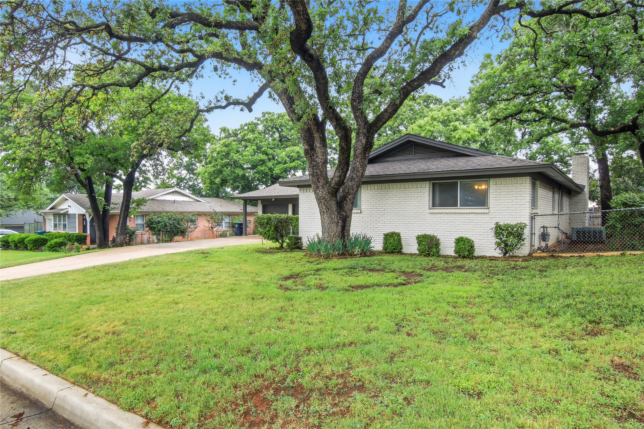 6425 Brentwood Drive Fort Worth TX 76112