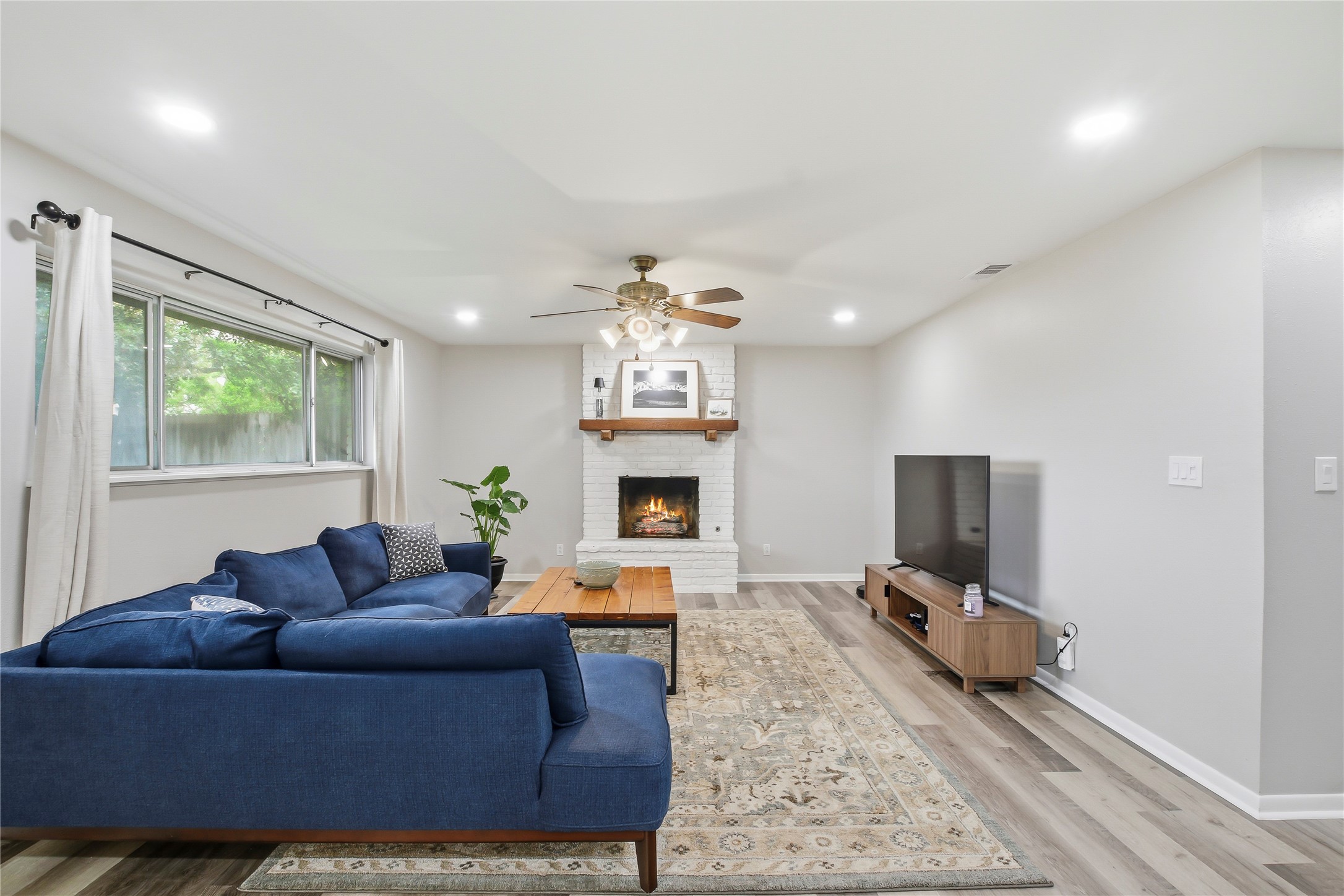 6425 Brentwood Drive Fort Worth TX 76112