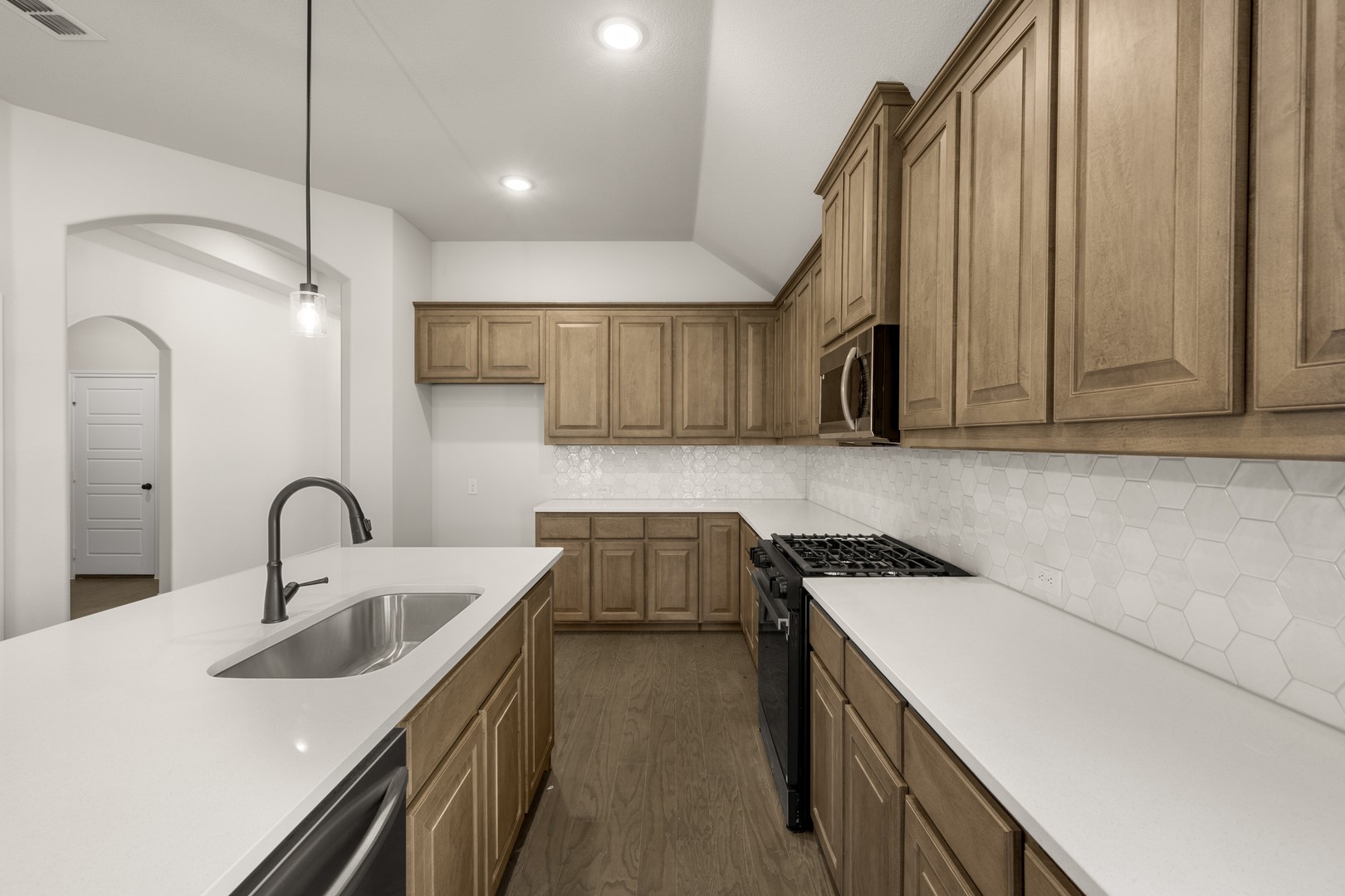 7712 Gatevine Avenue Joshua TX 76058