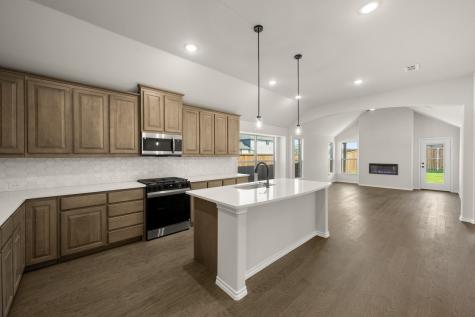 7712 Gatevine Avenue Joshua TX 76058