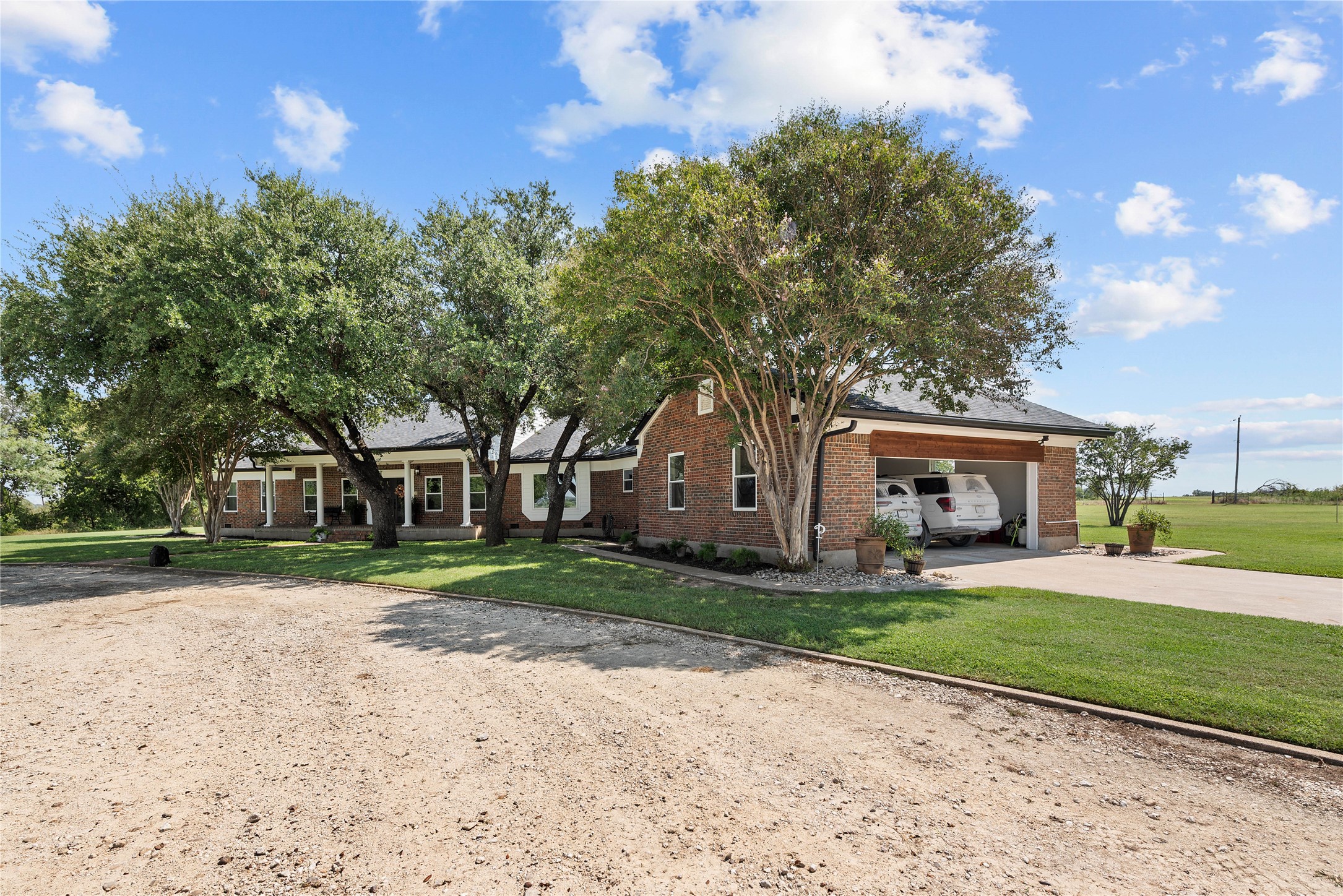 338 Hcr-2124 Loop Whitney TX 76692