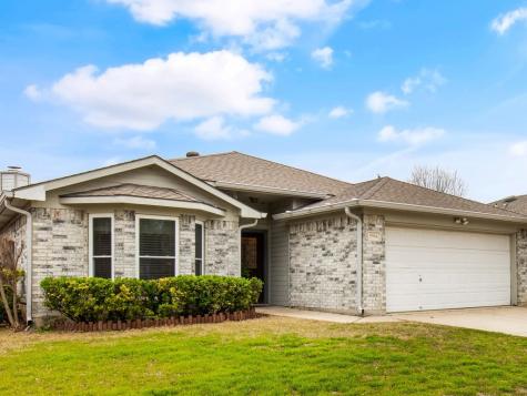 5904 Colebrook Court Arlington TX 76017