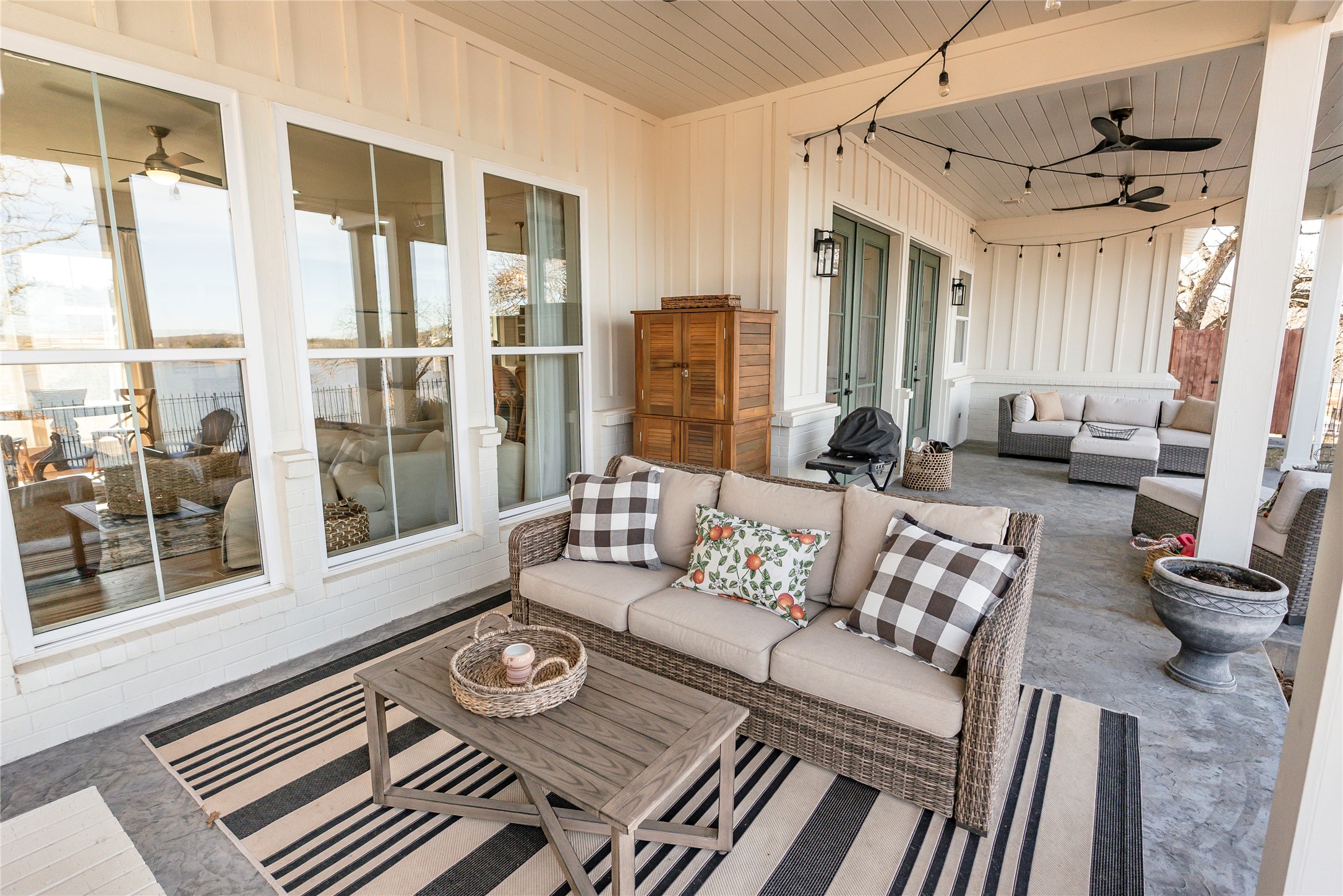 1061 Tradewinds Road Nocona TX 76255