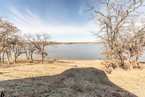 1061 Tradewinds Road Nocona TX 76255