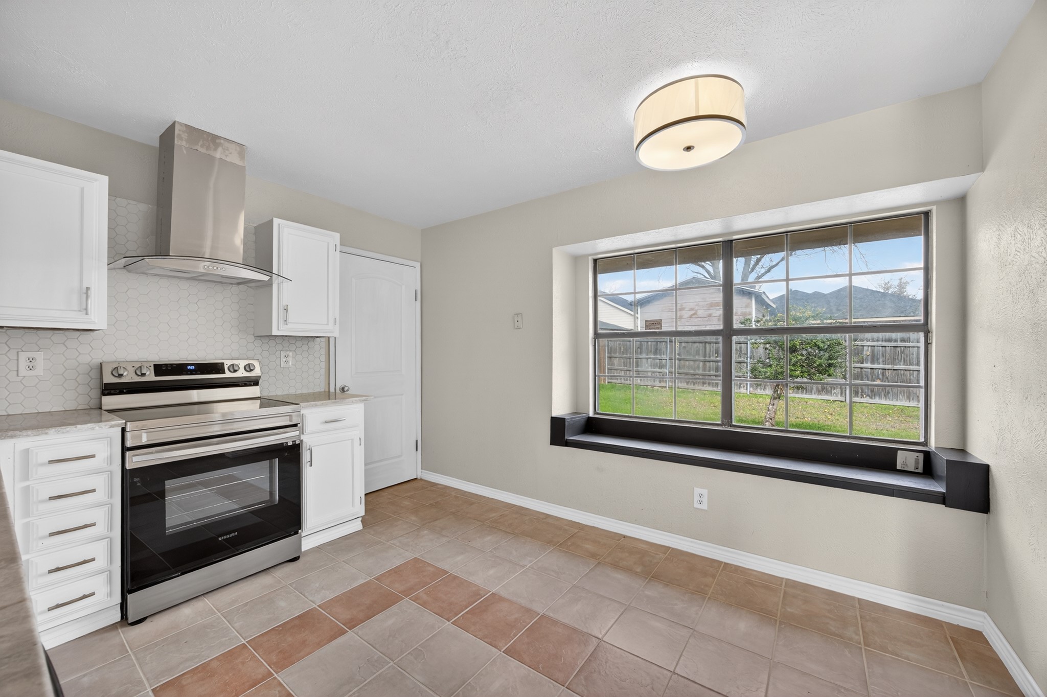 2423 Overbrook Drive Arlington TX 76014