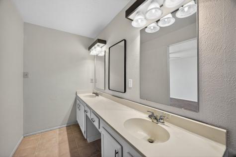2423 Overbrook Drive Arlington TX 76014
