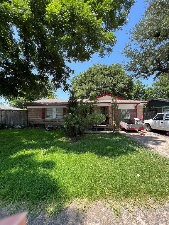 609 King Lane Garland TX 75042