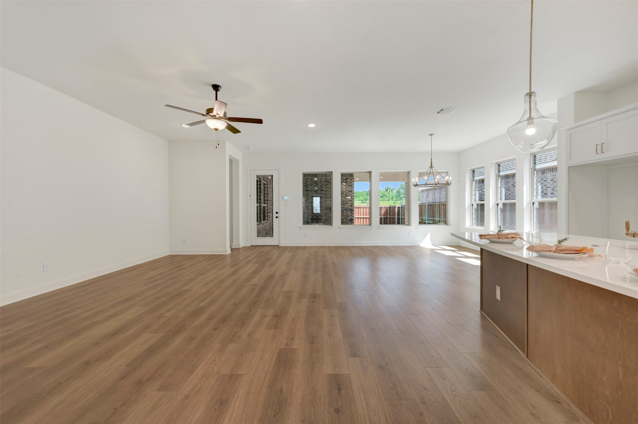 2091 Pine Grove Lane Arlington TX 76005
