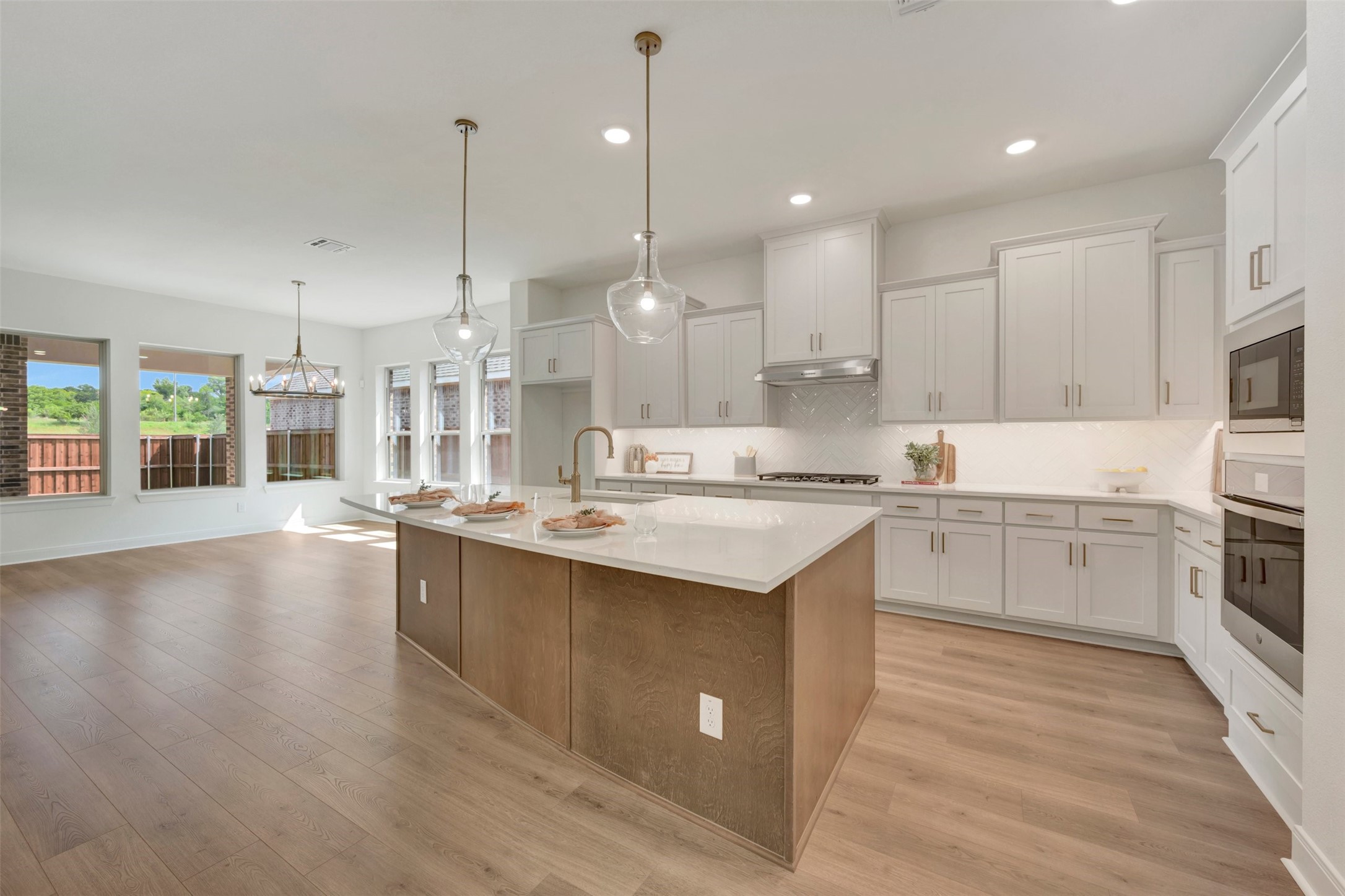 2091 Pine Grove Lane Arlington TX 76005