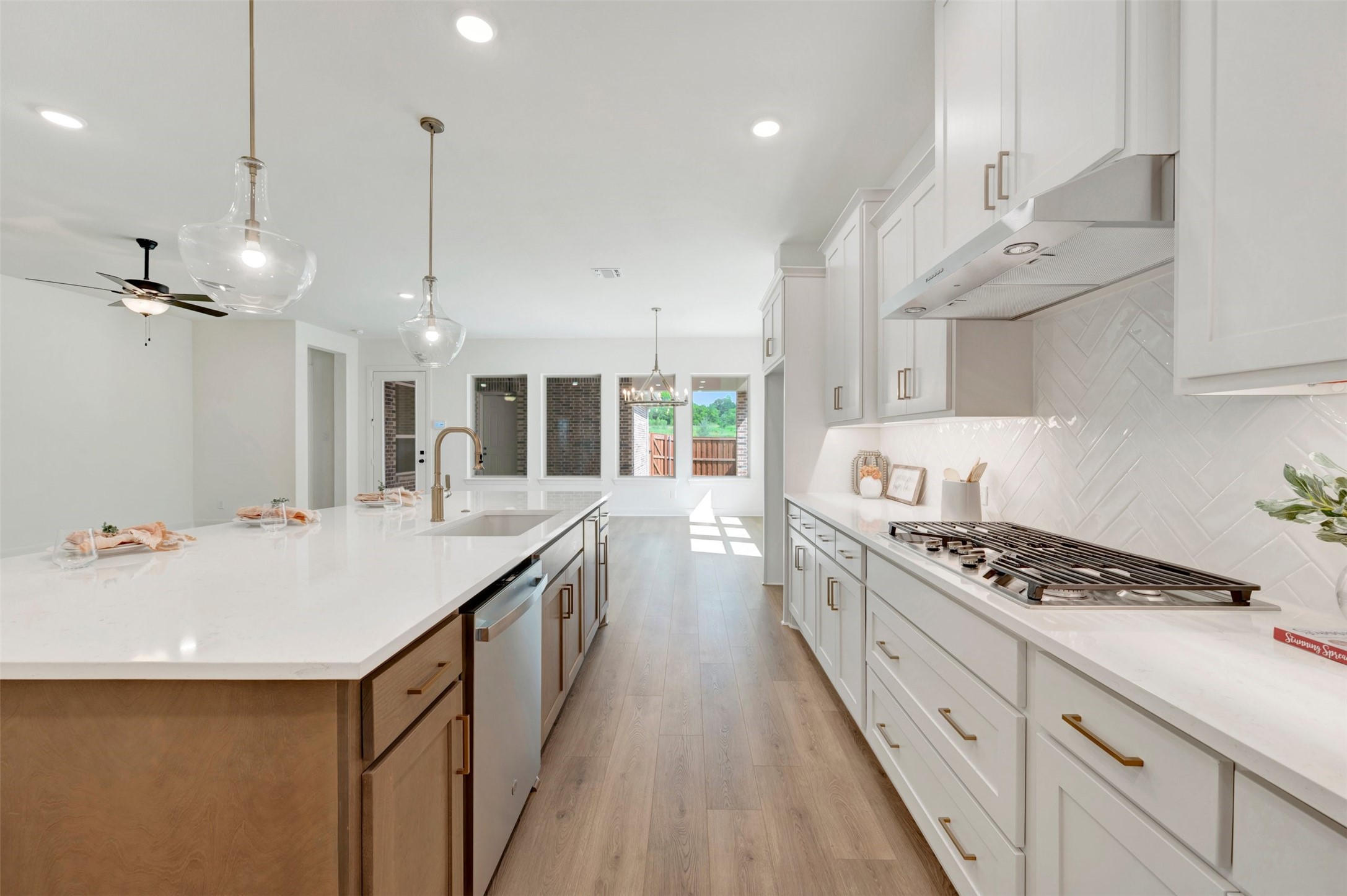 2091 Pine Grove Lane Arlington TX 76005