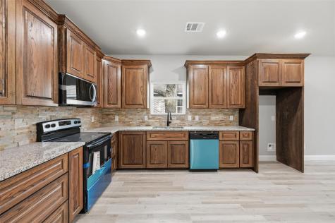 308 Lewis Street Cleburne TX 76031
