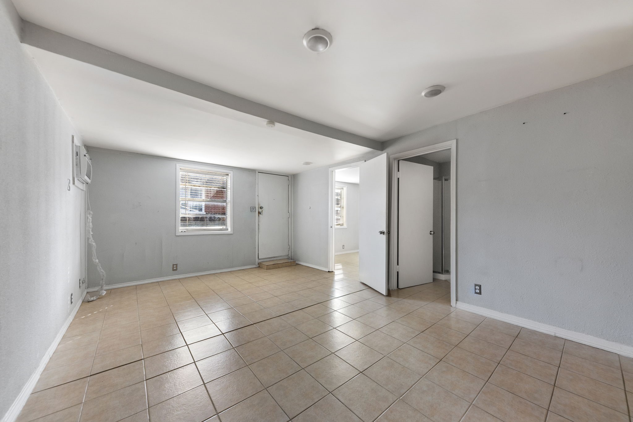 2703 Gladstone Drive Dallas TX 75211
