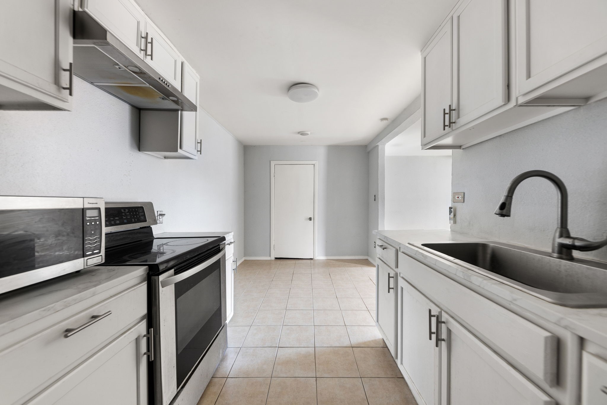 2703 Gladstone Drive Dallas TX 75211
