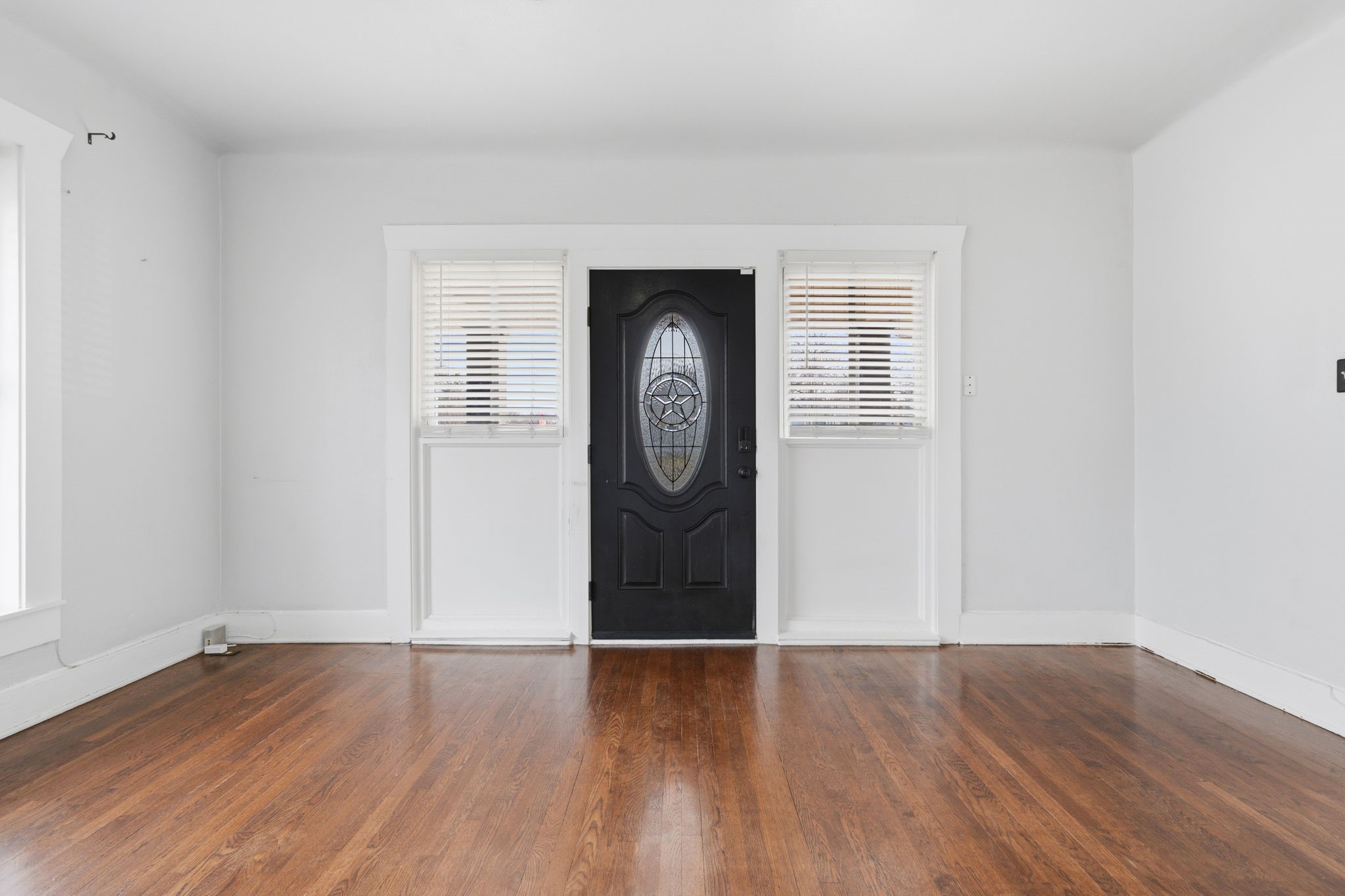 2703 Gladstone Drive Dallas TX 75211