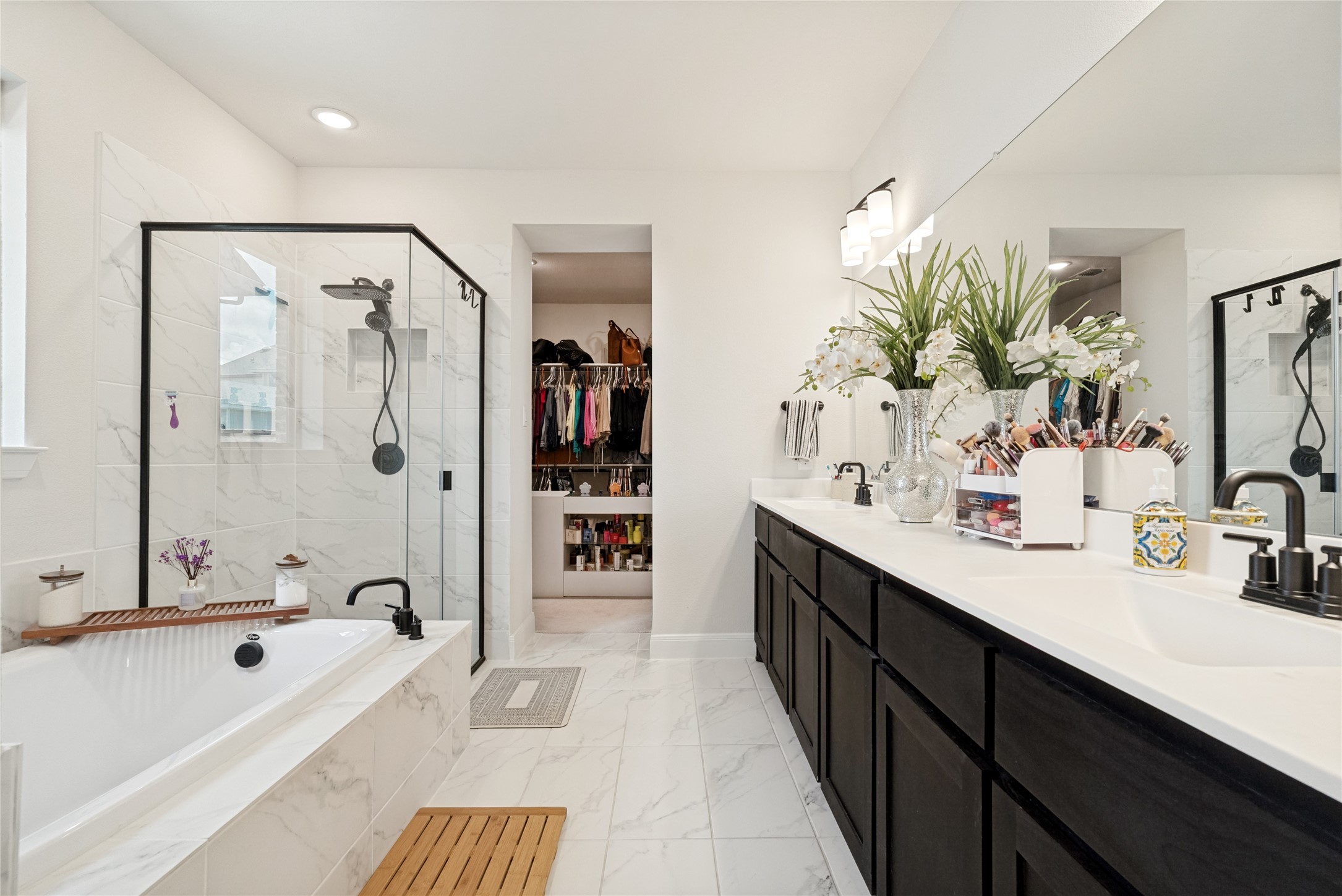 909 Almond Blossom Circle Crowley TX 76036