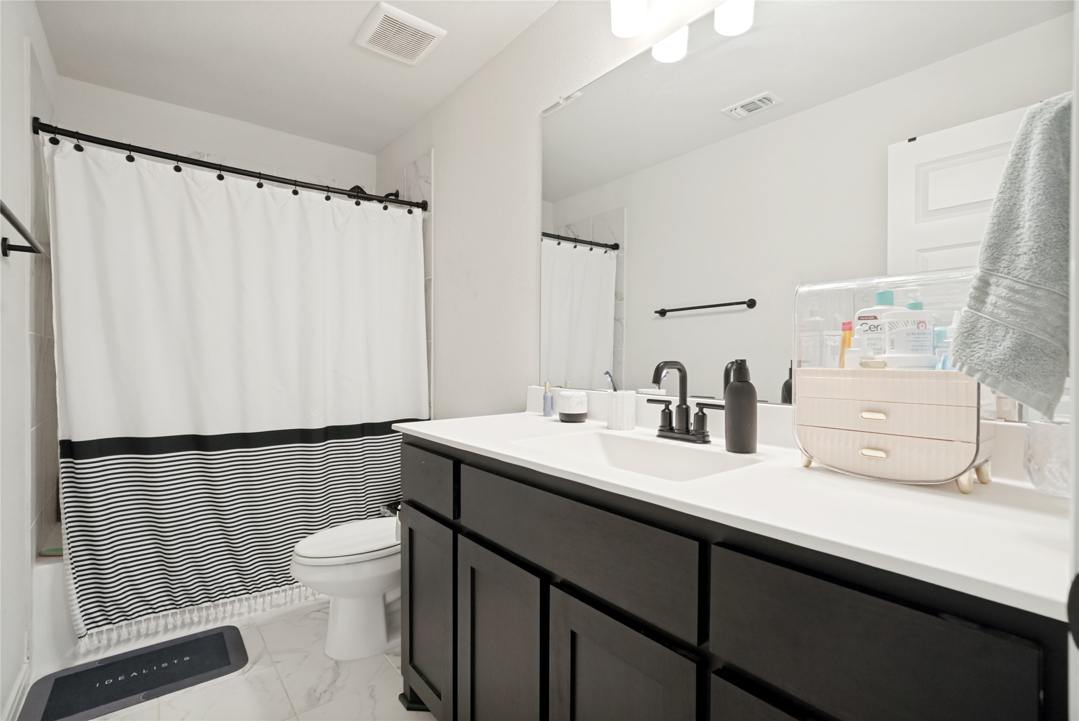 909 Almond Blossom Circle Crowley TX 76036
