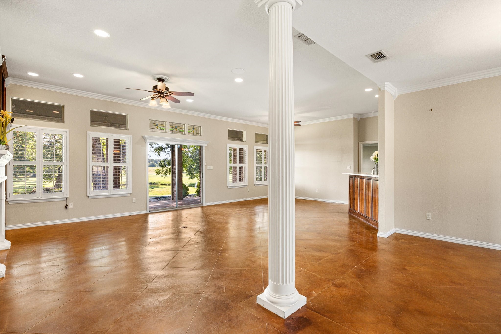 1621 Rockview Drive Granbury TX 76049