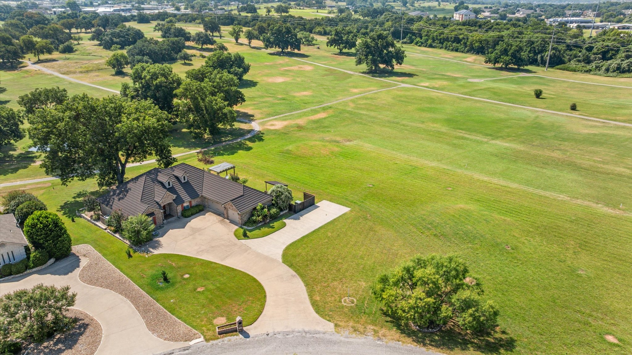 1621 Rockview Drive Granbury TX 76049
