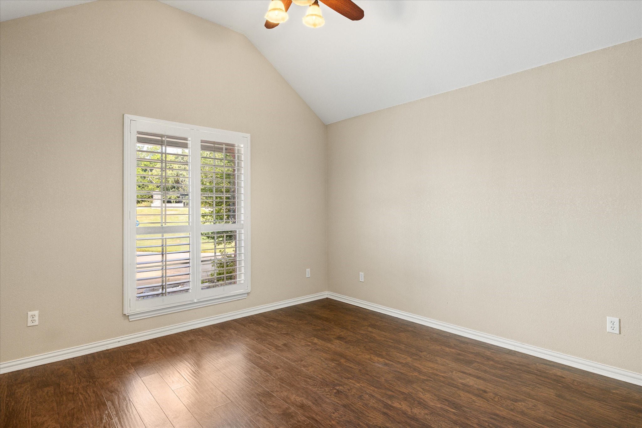1621 Rockview Drive Granbury TX 76049