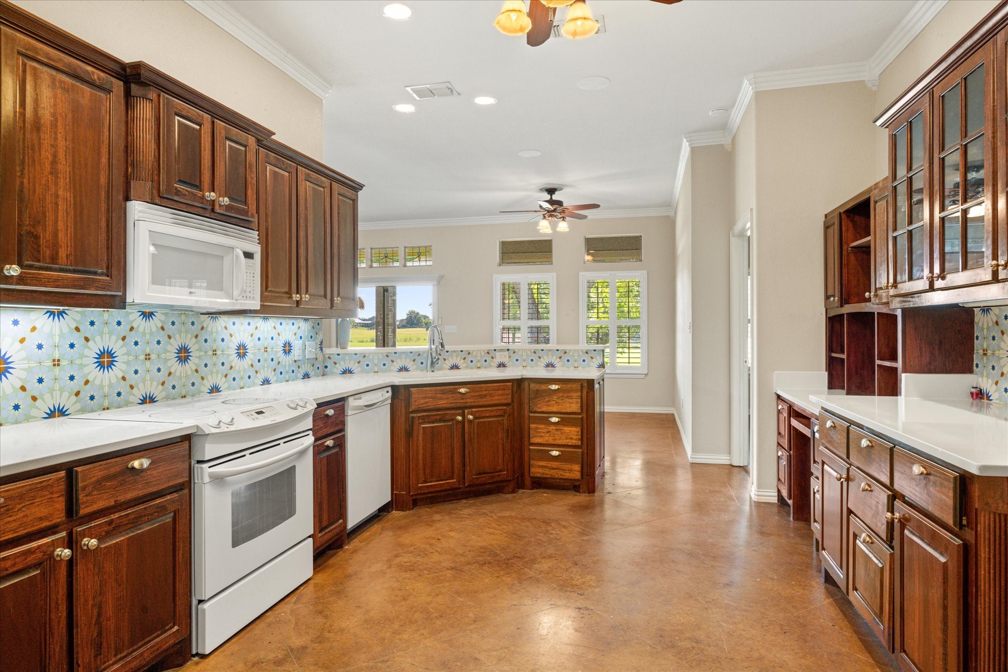 1621 Rockview Drive Granbury TX 76049