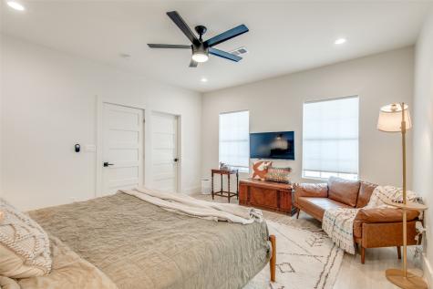 5400 Worth Street Dallas TX 75214