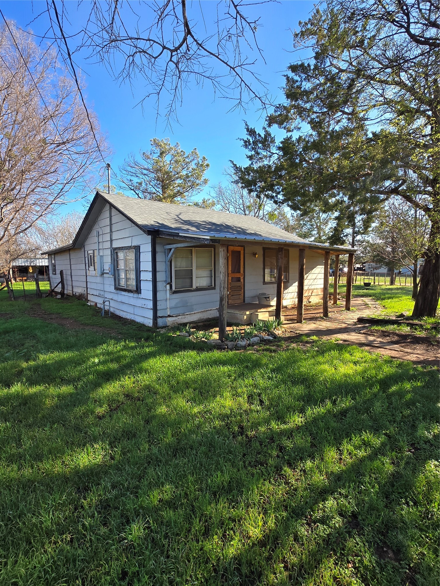 608 W Ripley Street Coleman TX 76834