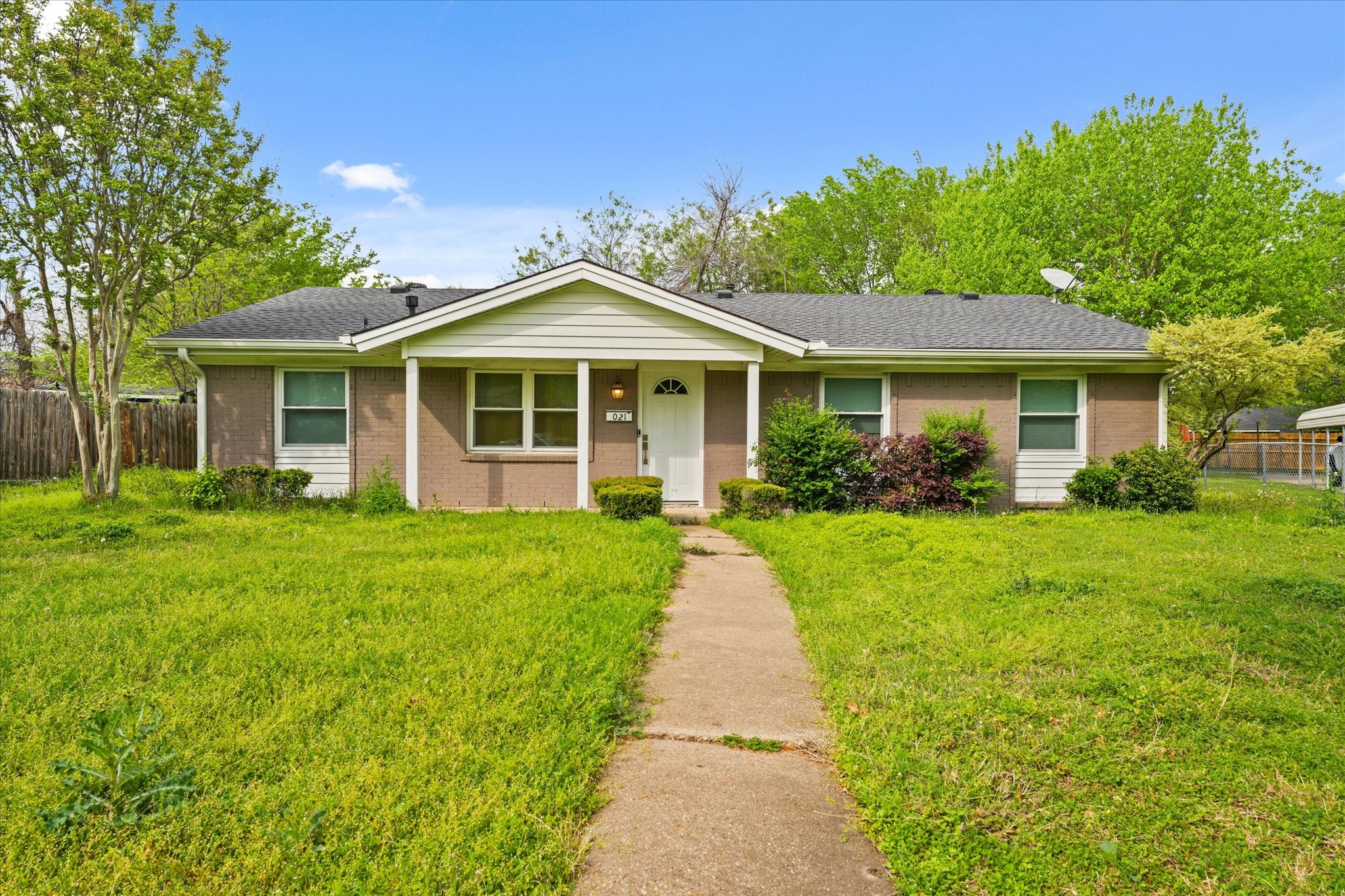 1021 Milky Way Garland TX 75040