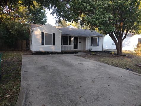 208 Almond Street Waxahachie TX 75165