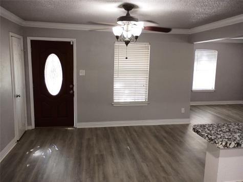 208 Almond Street Waxahachie TX 75165