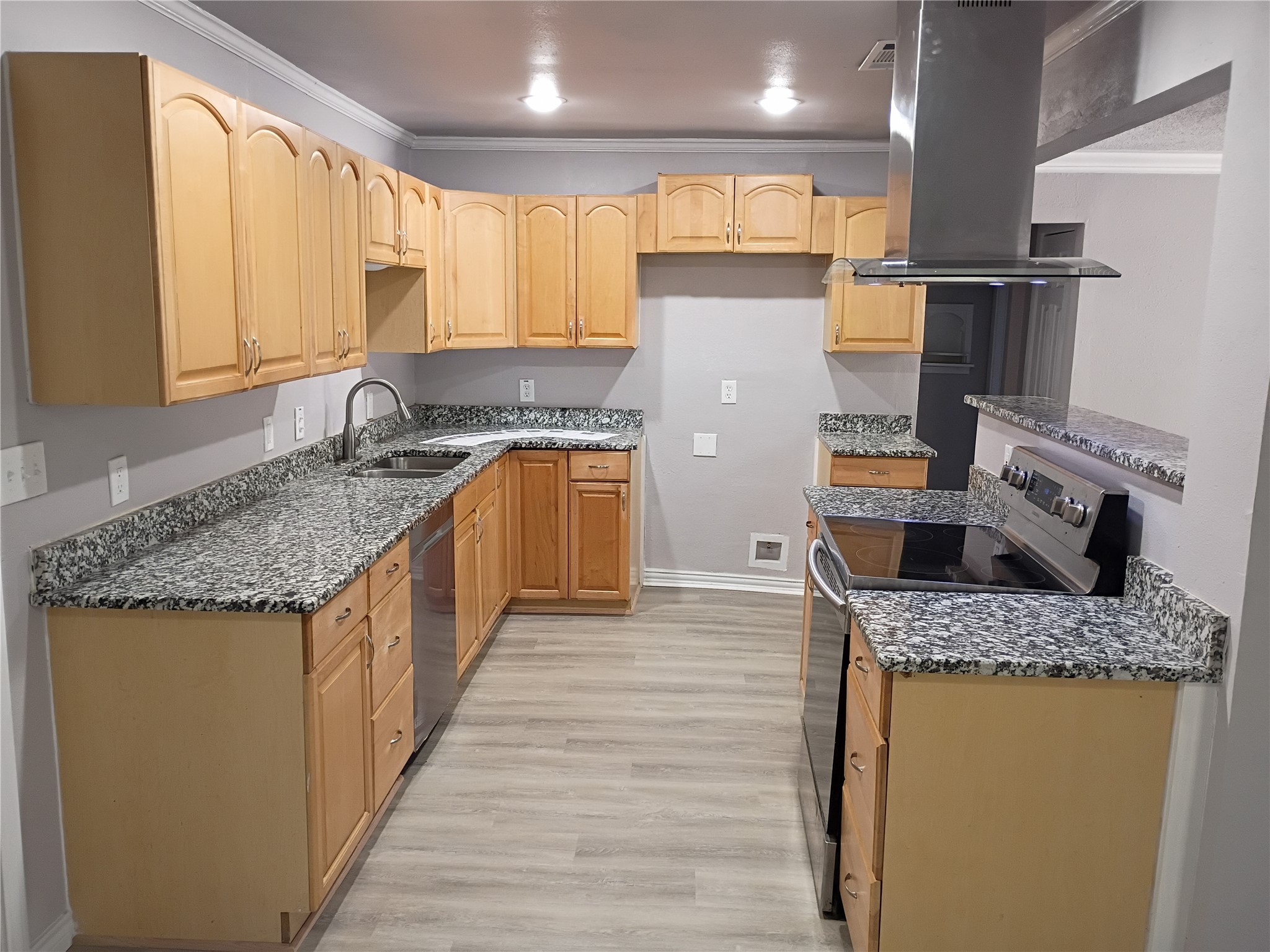 208 Almond Street Waxahachie TX 75165