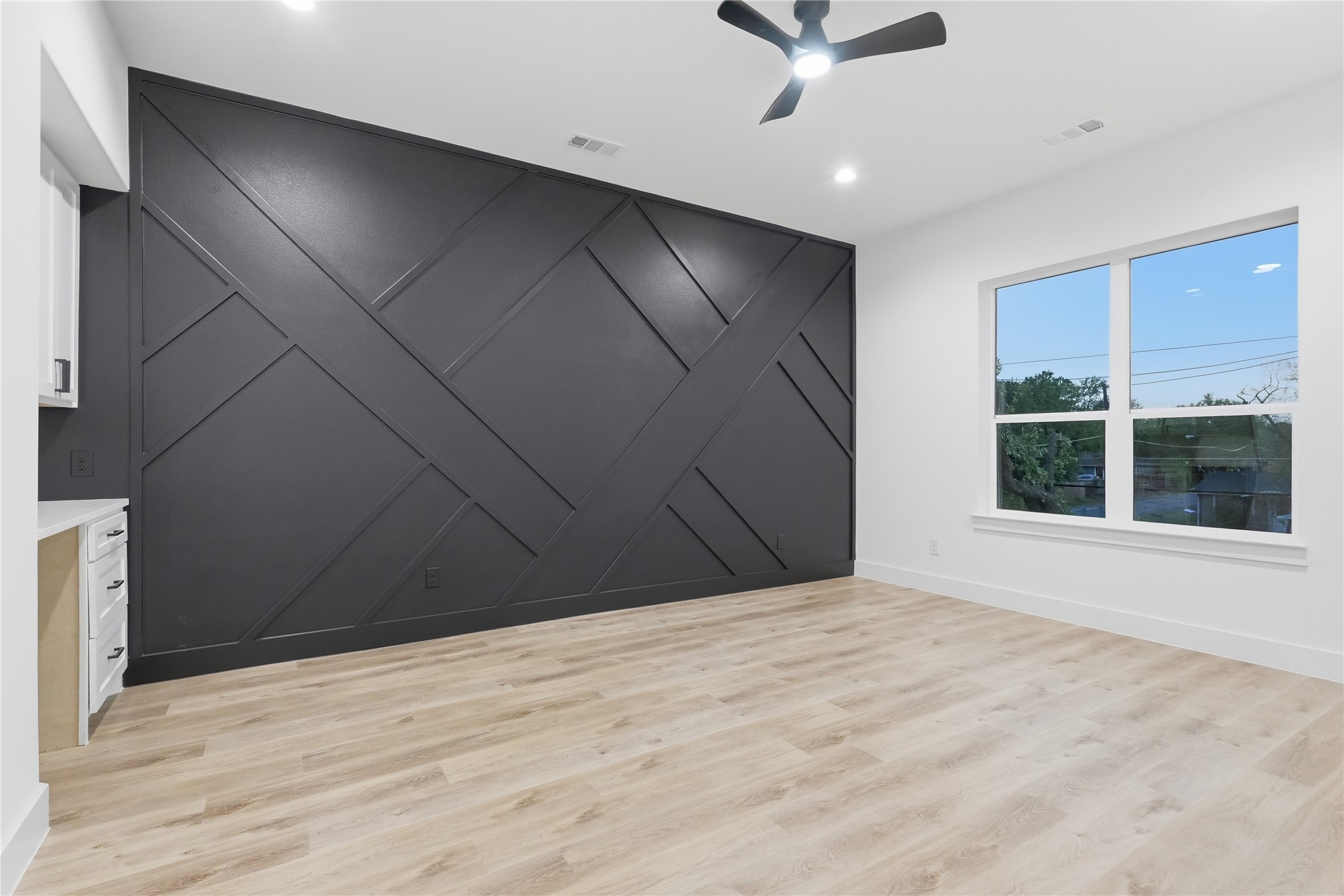 3906 Harlingen Street Dallas TX 75212