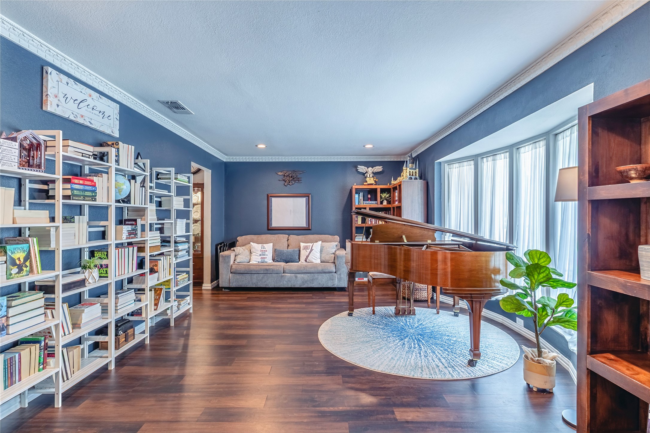 1100 Byron Lane Arlington TX 76012