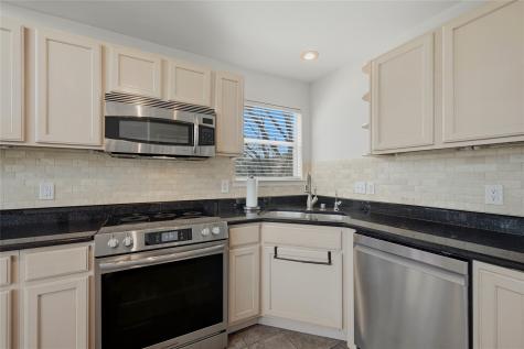 102 Hacienda Drive Pottsboro TX 75076