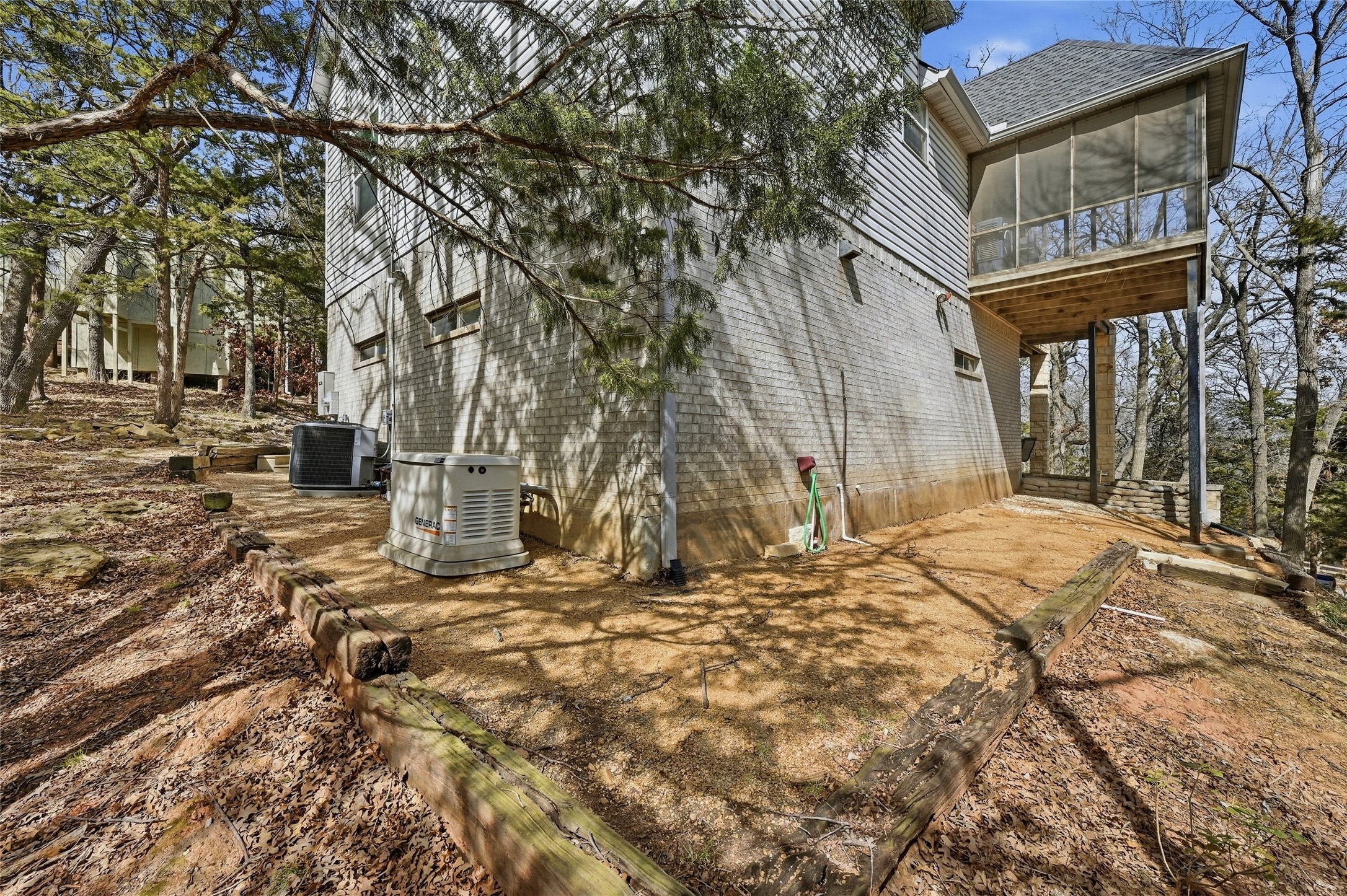 102 Hacienda Drive Pottsboro TX 75076