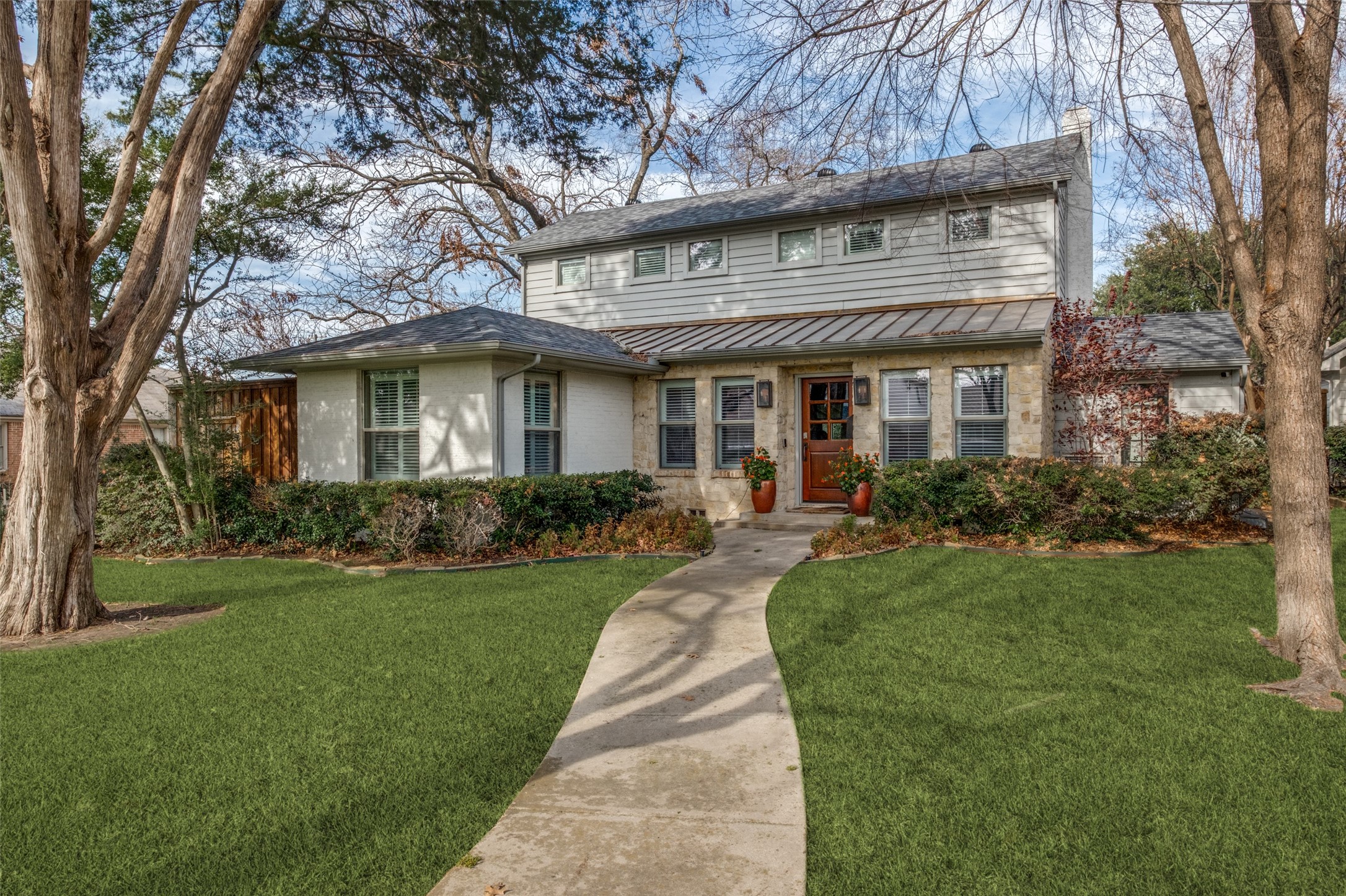 5713 W Amherst Avenue Dallas TX 75209