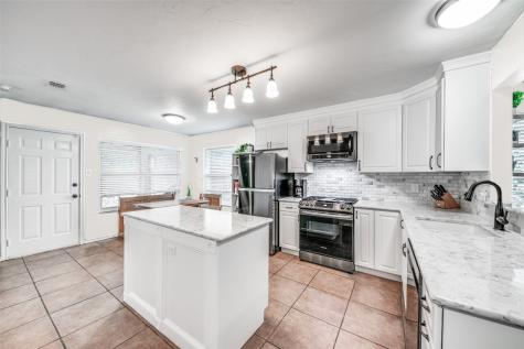 425 Martinique Avenue Dallas TX 75223