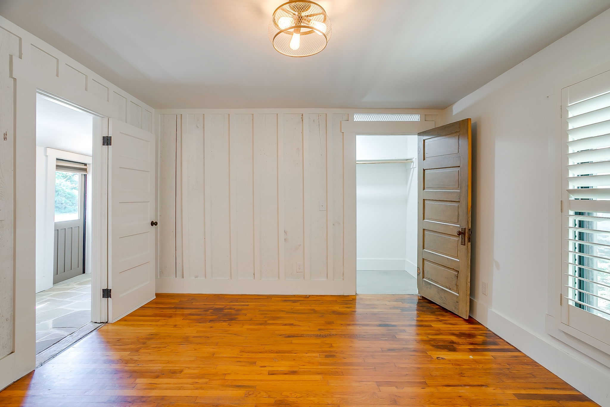 606 E Moore Street Granbury TX 76048