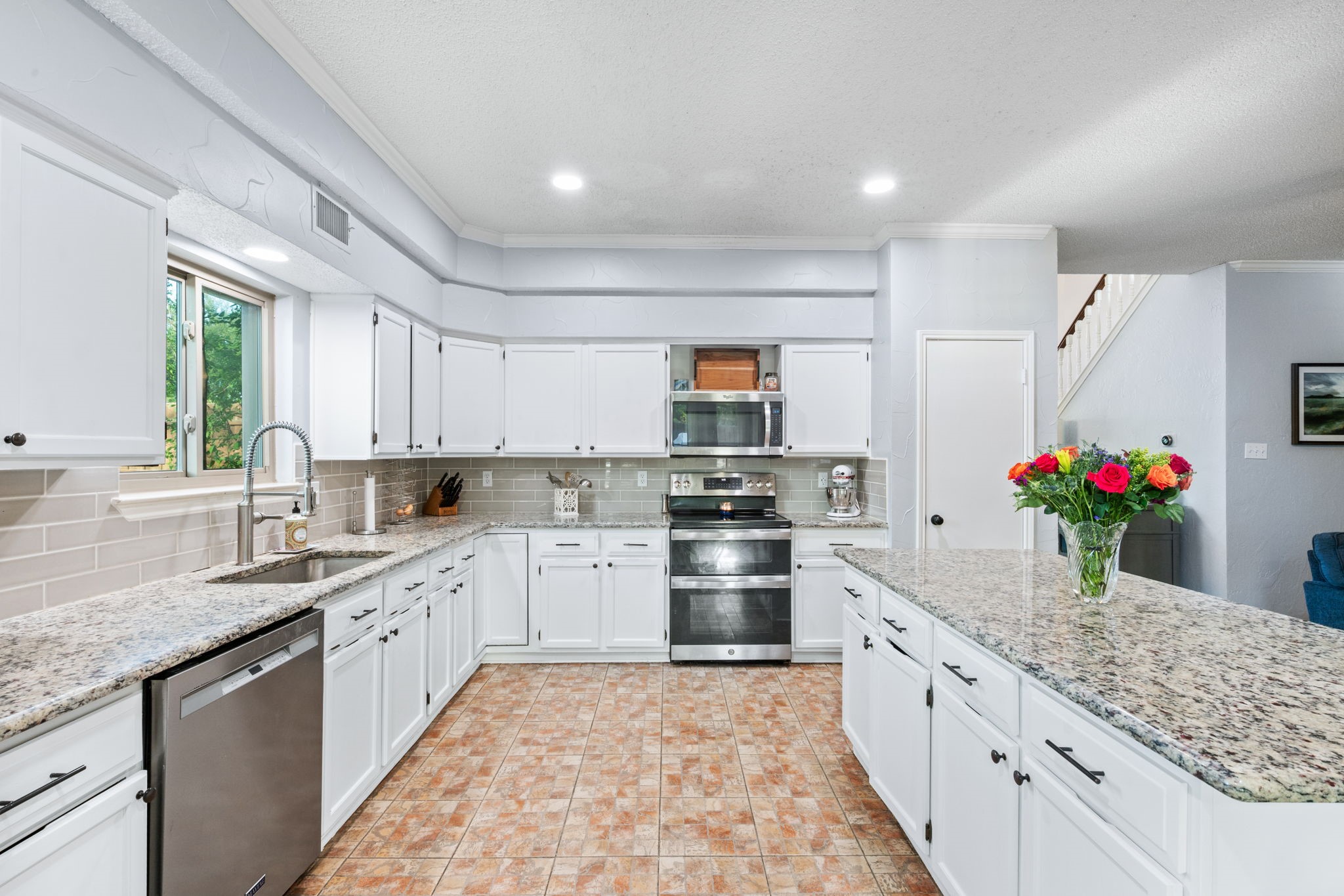 2113 Carriage Hill Denton TX 76207