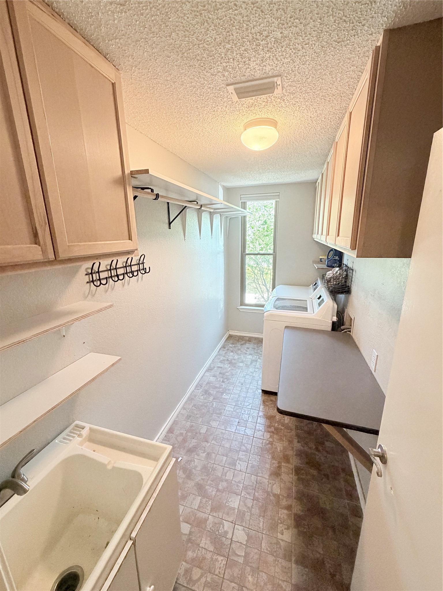 2113 Carriage Hill Denton TX 76207