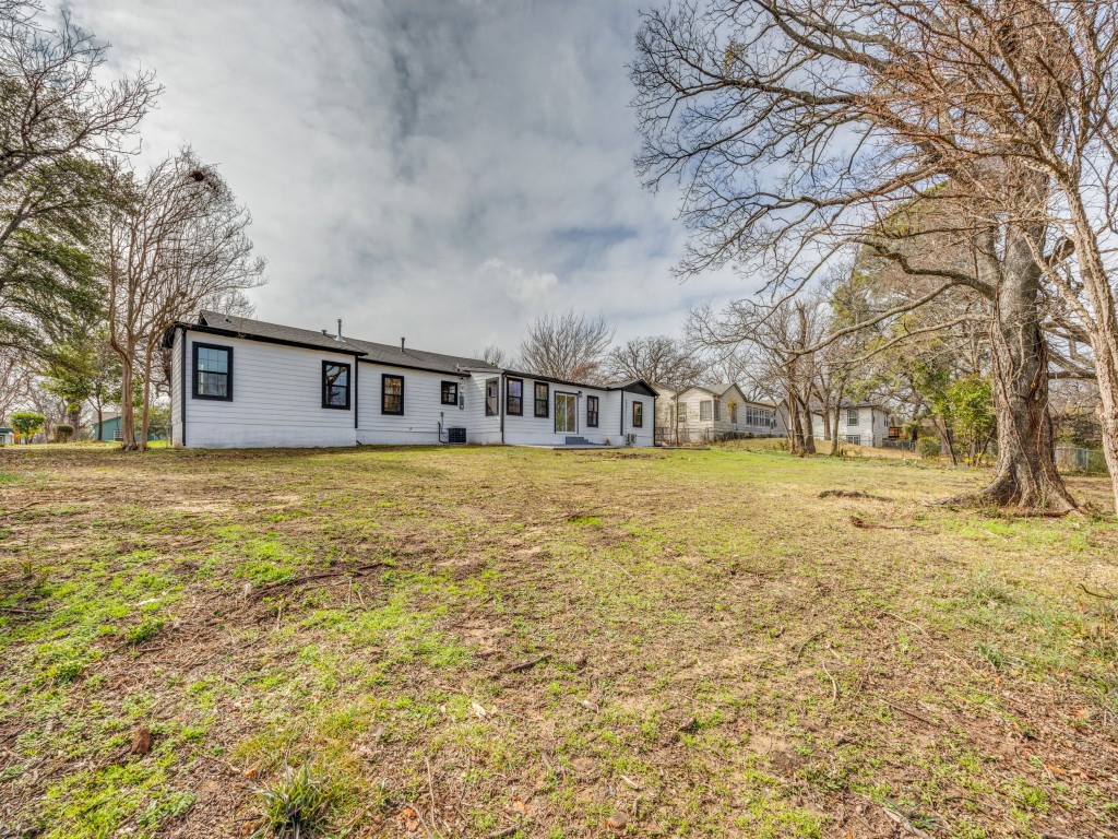 1425 W Shepherd Street Denison TX 75020