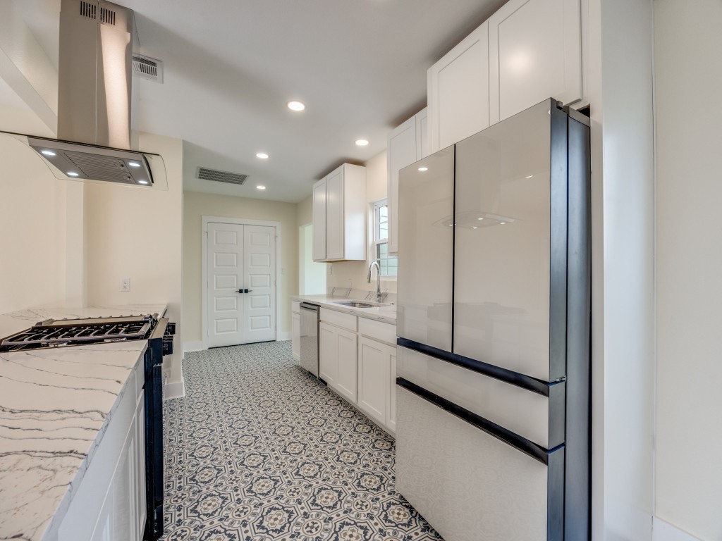 1425 W Shepherd Street Denison TX 75020